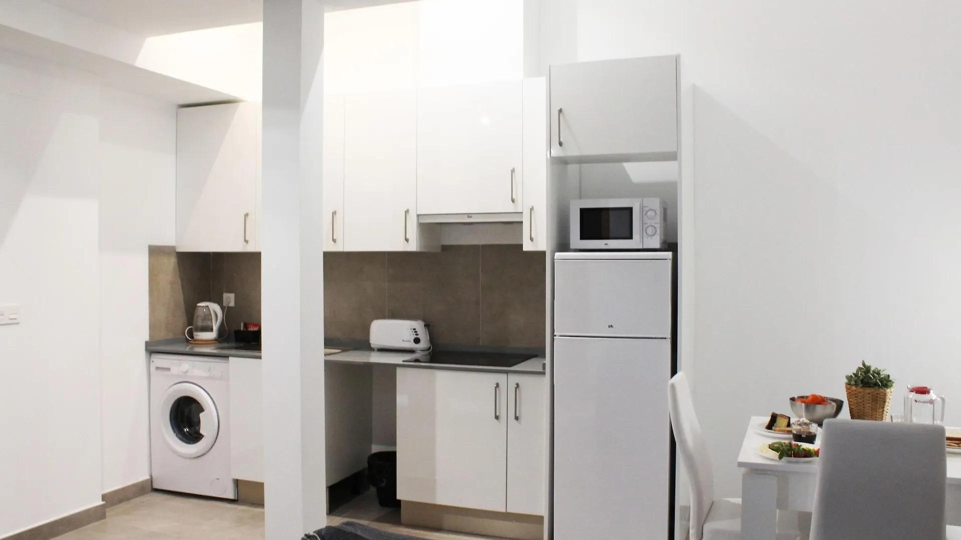 Nest Flats Granada Apartment