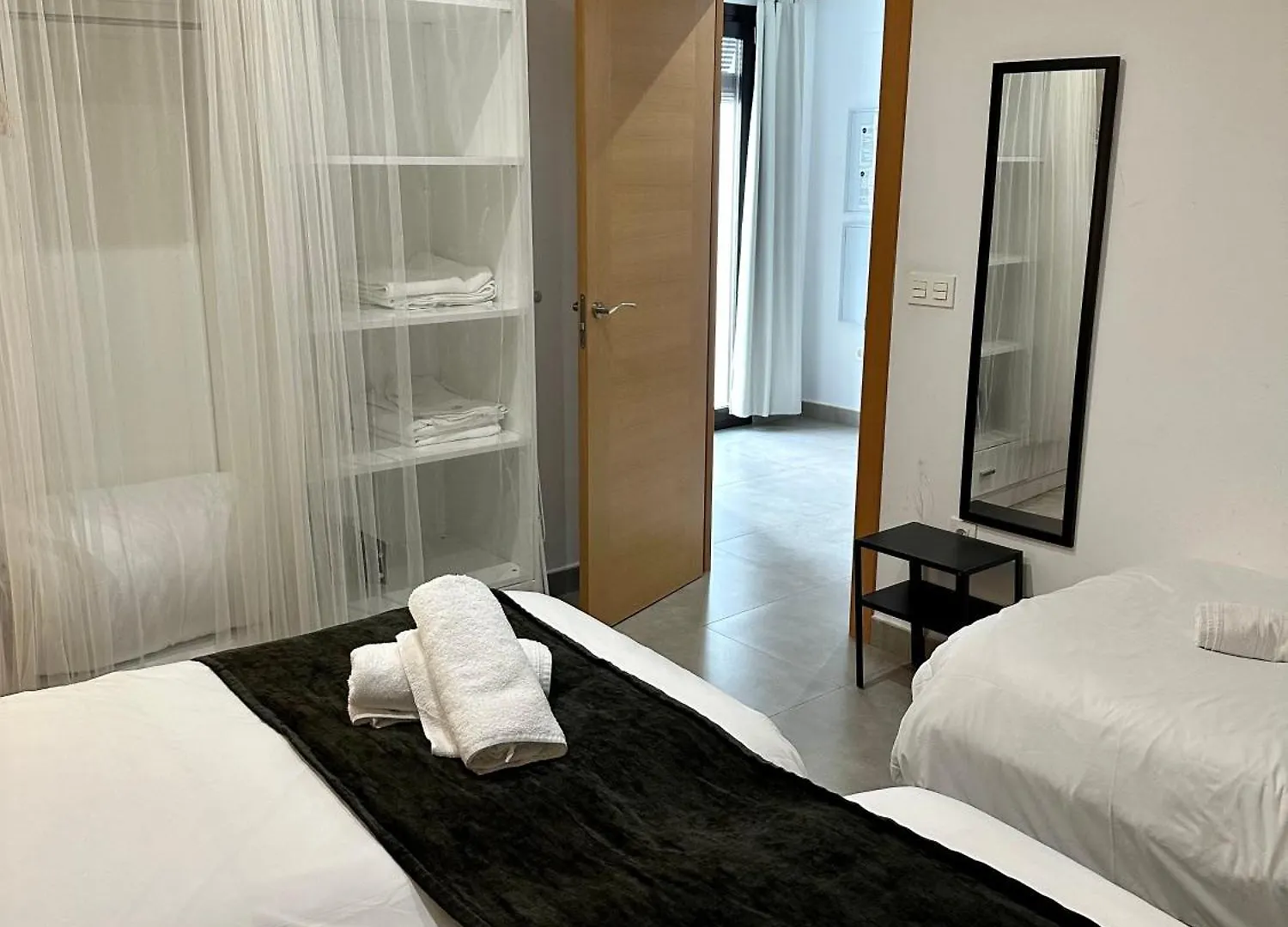 Nest Flats Granada Apartment