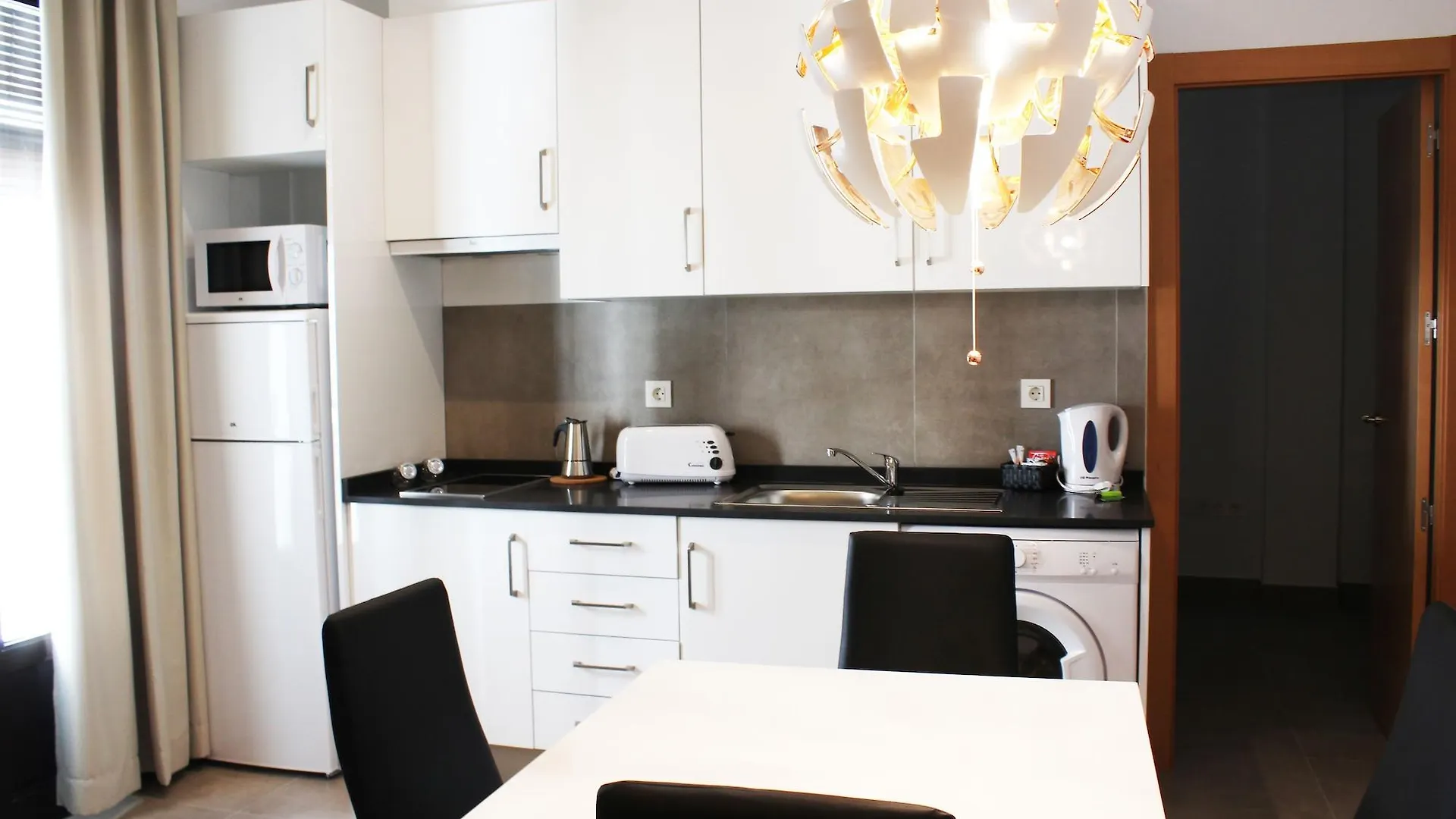 Nest Flats Granada Apartment