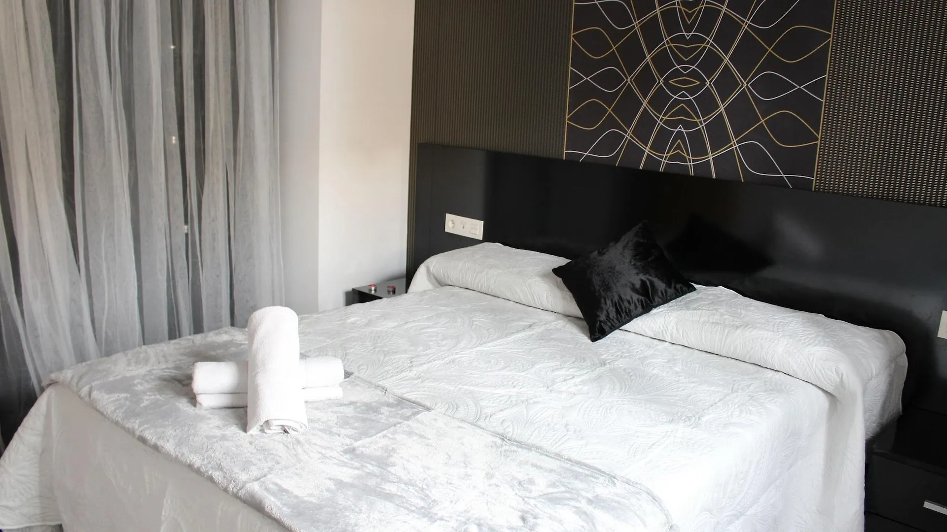 Nest Flats Granada Apartment