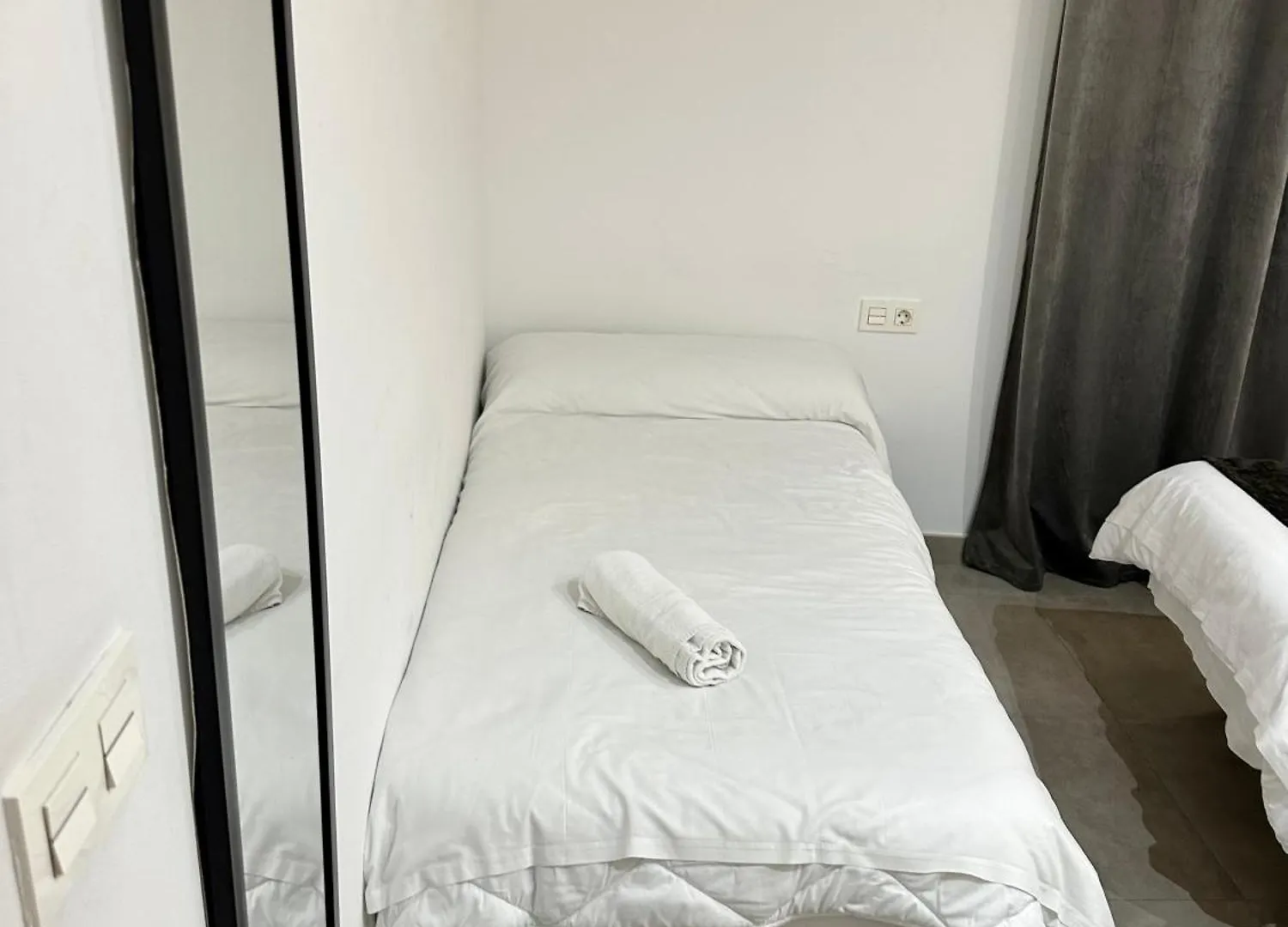 Nest Flats Granada Apartment